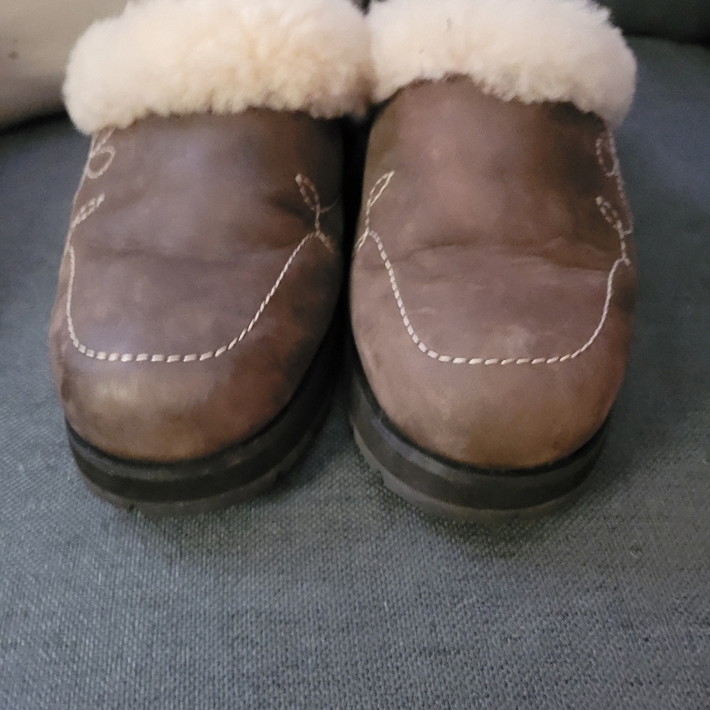 Ugg Clogs - image 5